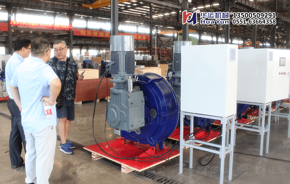 我司新型專(zhuān)利智能軟管泵出口俄羅斯